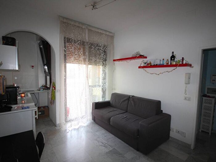 Appartamento monolocale in affitto in Corso Lodi, Lodi Brenta, Milano