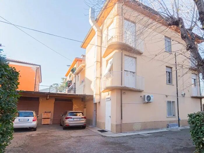 Appartamento trilocale in vendita in Via Dante Alighieri, Correggio