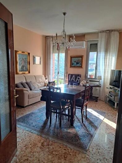 Casa trilocale in vendita in Reggio Emilia