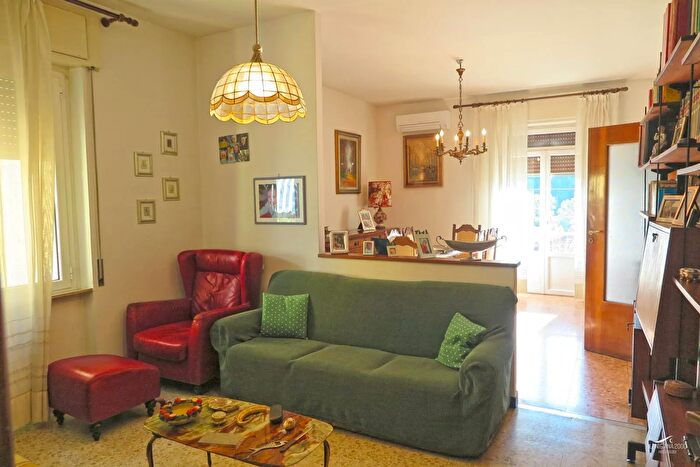 Appartamento con 5 locali in vendita in Aulla