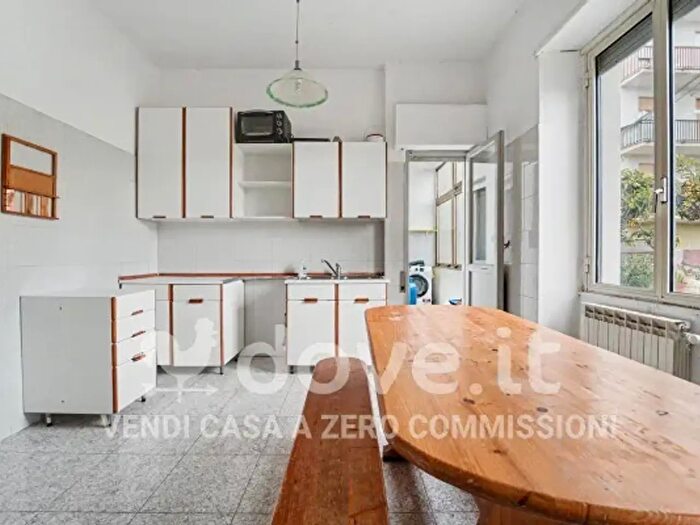 Appartamento con 6 locali in vendita in Via Pietro Canalis, Sassari