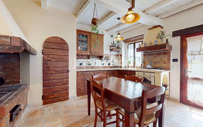 Appartamento quadrilocale in vendita in Via Castello Oliveto, Valsamoggia