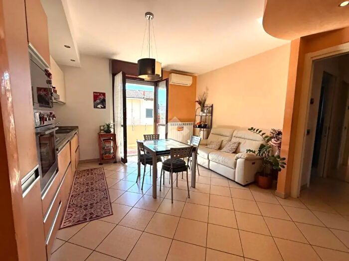 Appartamento trilocale in vendita in Via Gennaio, Trecate