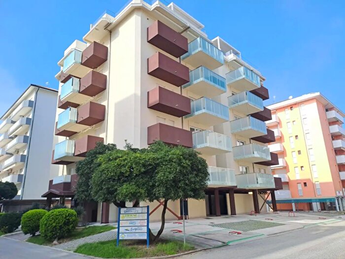 Appartamento trilocale in vendita in Via Mercurio, San Michele Al Tagliamento