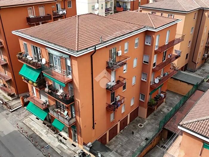 Appartamento trilocale in vendita in Via Valentino Alberti, Verona