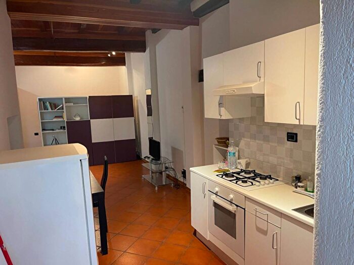 Appartamento monolocale in affitto in Via Fondazza, Santo Stefano, Bologna