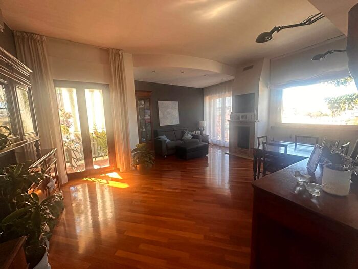 Appartamento con 5 locali in vendita in Ancona Zona Q Adriatico, Ancona