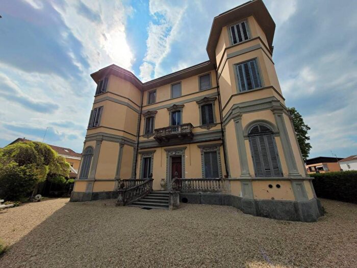 Case in Vendita e in Affitto - 2