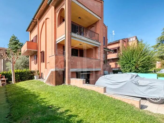 Casa con 5 locali in vendita in Via San Prospero, Imola