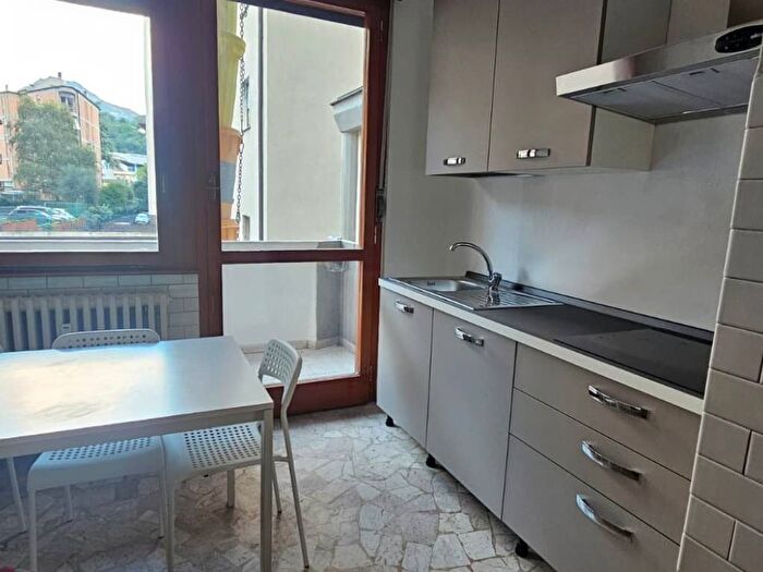Appartamento con 6 locali in affitto in Via Antonio Fogazzaro, Bolghera Ospedale, Trento