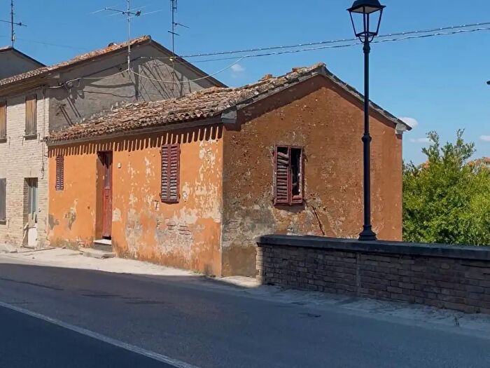 Casa in vendita in Via Strada Piagge, San Costanzo
