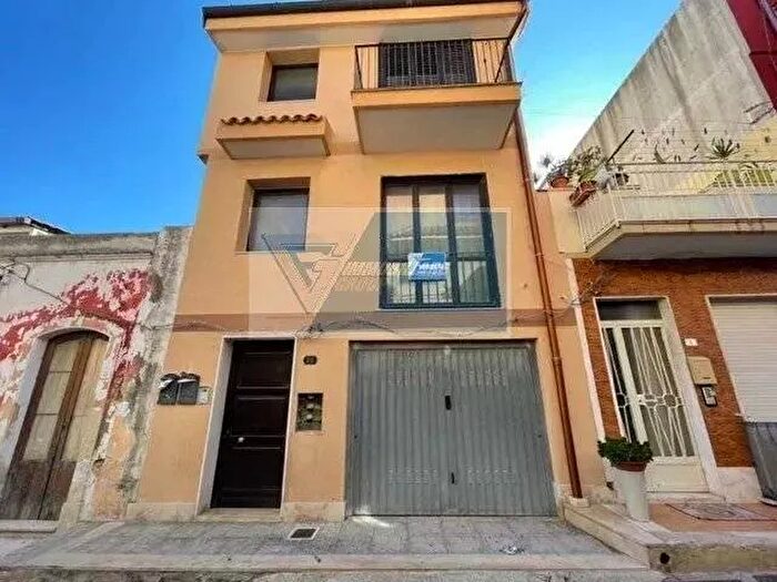 Appartamento trilocale in vendita in Siracusa