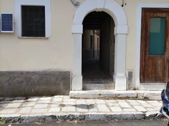 Casa quadrilocale in vendita in Via Guglielmo Marconi, Trecchina