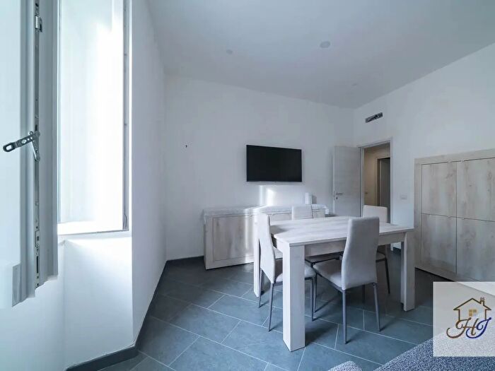 Appartamento quadrilocale in vendita in Via Trieste, Nettuno