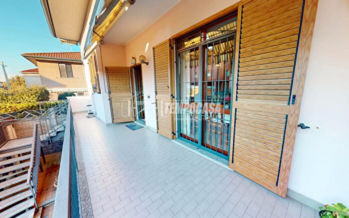 Casa con 5 locali in vendita in Via Monte Rosa, Cesano Maderno