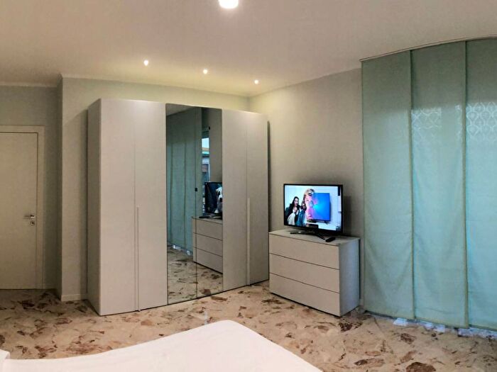 Appartamento bilocale in affitto in Via Carnazza, Canalicchio Tivoli, Tremestieri Etneo