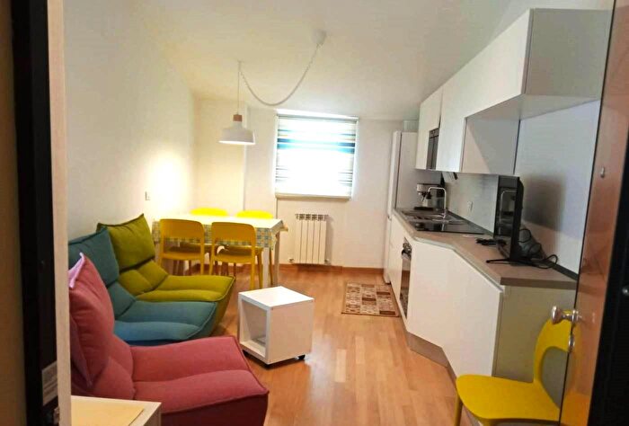 Appartamento trilocale in vendita in Ancona