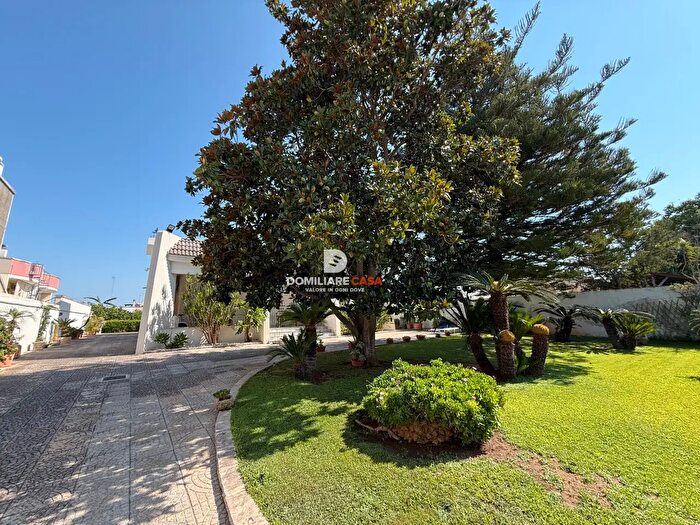 Casa con 5 locali in vendita in Via G Cavalcanti, Veglie