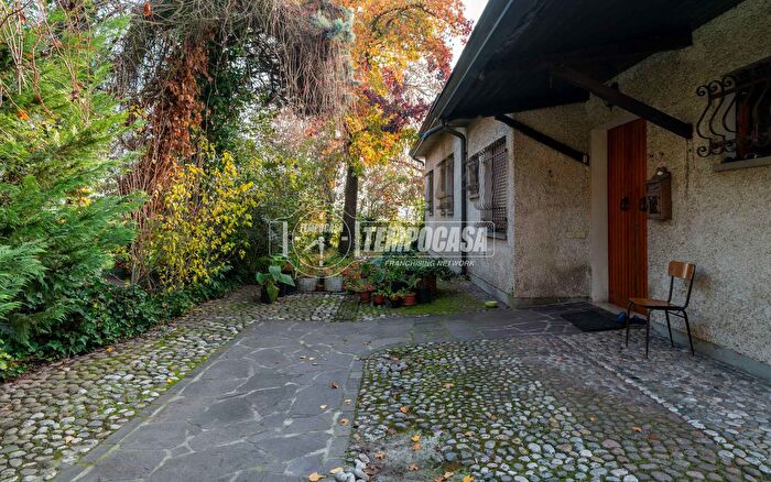 Casa quadrilocale in vendita in Via R Koch, Reggio Emilia