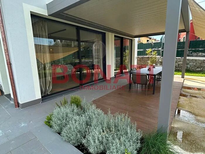 Casa con 5 locali in vendita in Santo Stefano Di Magra