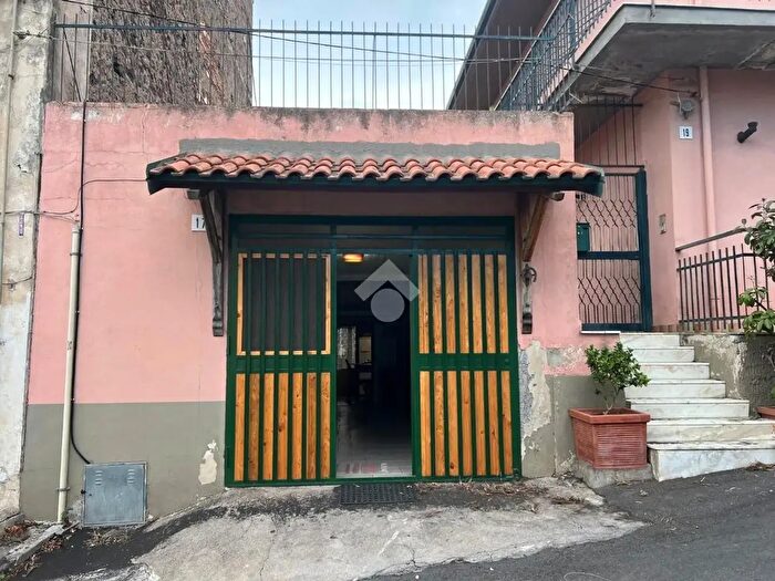 Casa bilocale in affitto in Via Giasone, Catania