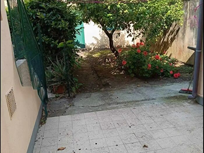 Appartamento con 5 locali in vendita in Viareggio