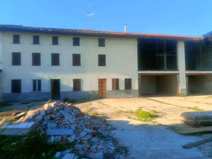 Casa con 5 locali in vendita in Cantone Cerreto, Casale Monferrato
