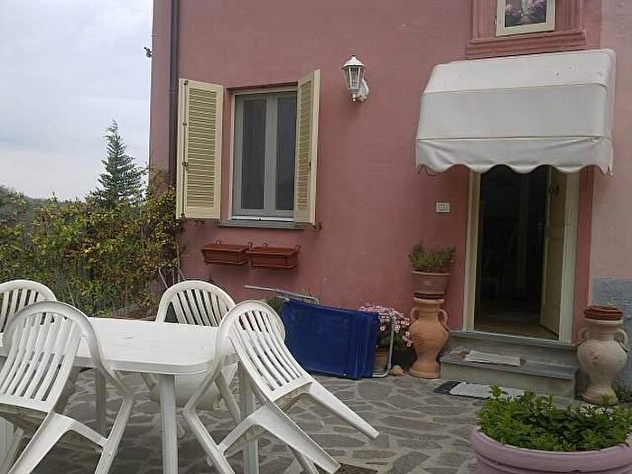 Casa con 6 locali in vendita in San Miniato