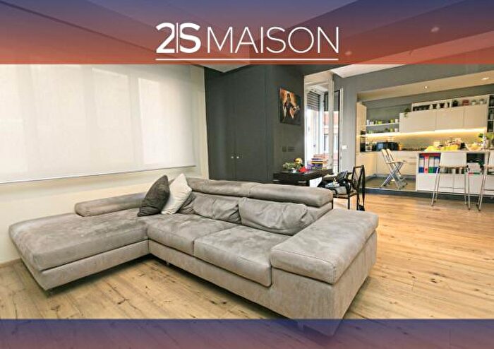 Appartamento quadrilocale in vendita in Via Eridania, Genova