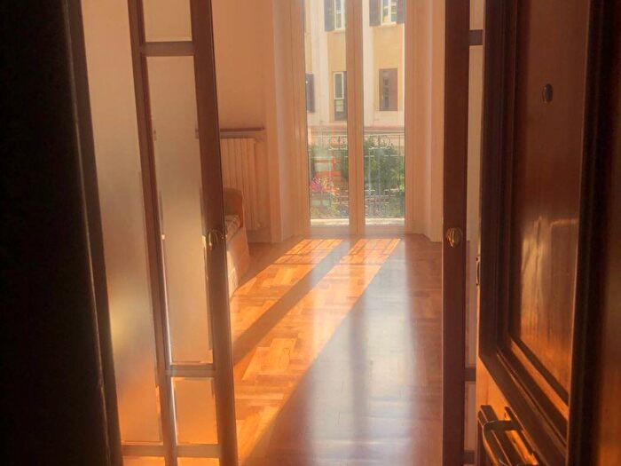 Appartamento trilocale in affitto in Viale Nicola Fornelli, Chiaia, Napoli