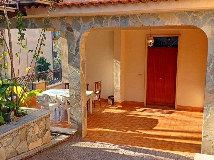 Appartamento bilocale in affitto in Via Achille Grandi, Borgo Novo, Monterotondo