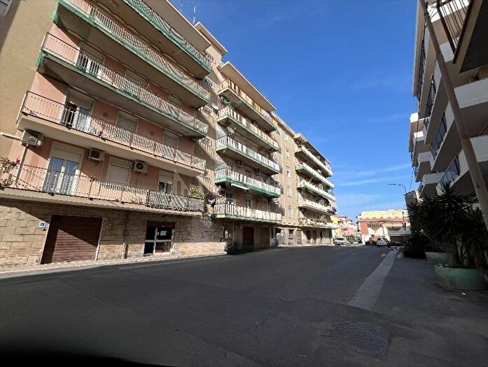 Appartamento con 5 locali in vendita in Via Sofio Ferrero, Siracusa