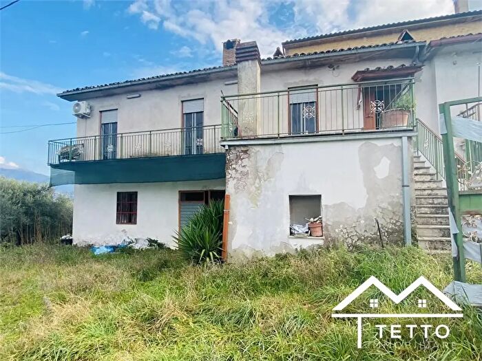 Casa trilocale in vendita in Via Tenerello, Selci