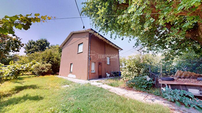 Casa con 7 locali in vendita in Stradello Caseificio Tresinaro, Carpi