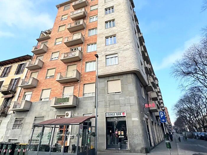 Appartamento trilocale in affitto in Via Paesana, Torino