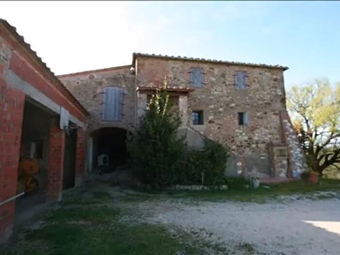 Casa in vendita in Trequanda
