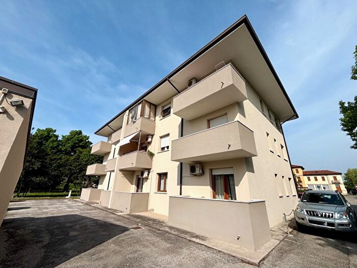 Appartamento con 7 locali in vendita in Chions