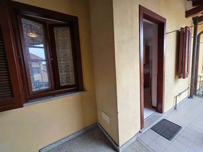 Appartamento bilocale in vendita in Via Giuseppe Garibaldi, Samarate