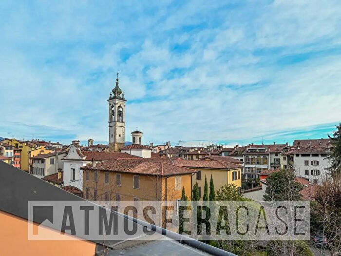 Appartamento quadrilocale in affitto in Via San Lazzaro, Bergamo