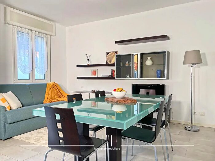 Appartamento trilocale in affitto in Via Ippolito Nievo, Jesolo