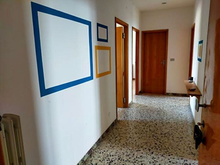 Appartamento trilocale in vendita in Via Giacomo Leopardi, Serra De Conti