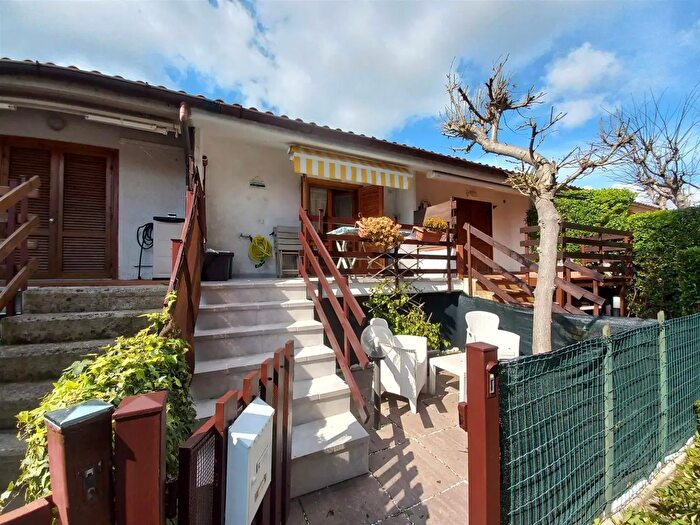 Appartamento trilocale in vendita in Numana