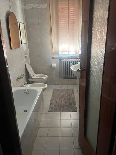 Appartamento trilocale in vendita in Modena