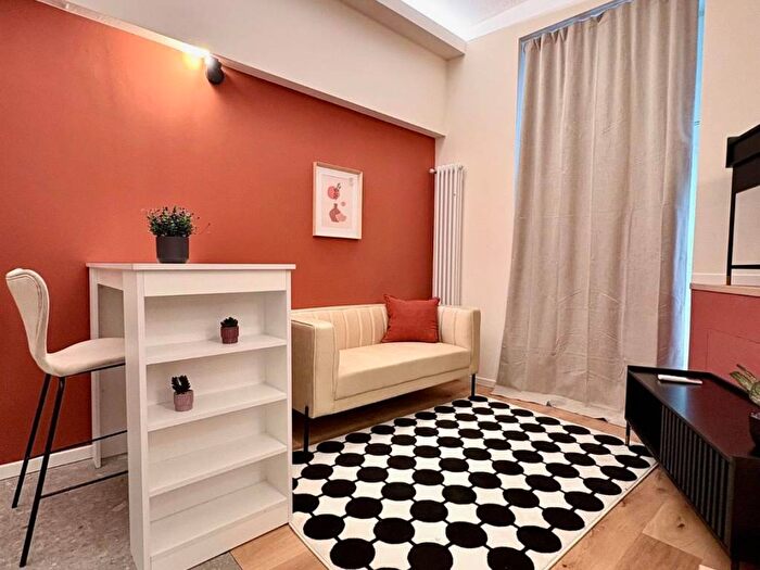 Appartamento monolocale in affitto in Via Felicita Morandi, Rovereto, Milano
