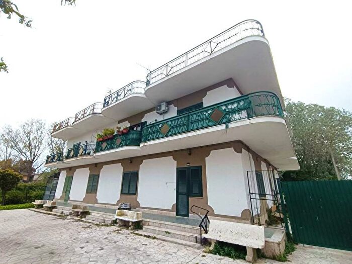Appartamento trilocale in affitto in Viale Fiume Po, Bagnara Destra Volturno, Castel Volturno