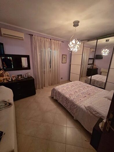 Appartamento trilocale in vendita in Via Colle Cagioli, Lariano