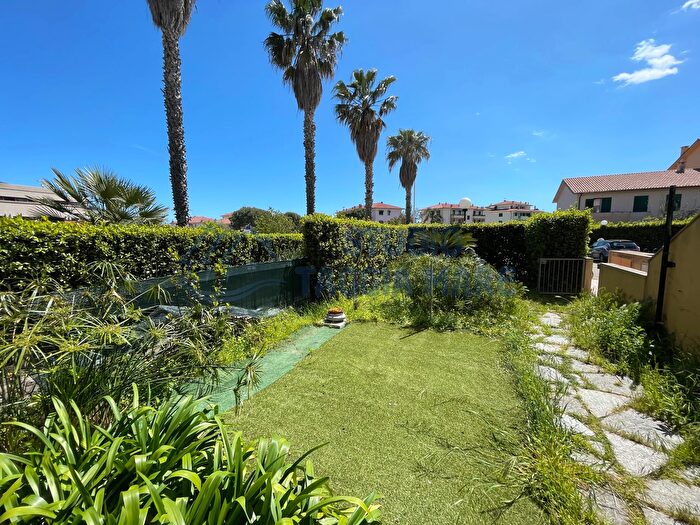 Appartamento trilocale in vendita in Via San Francesco, Taggia