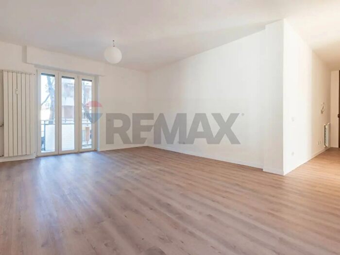 Appartamento trilocale in vendita in Via Varese, Busto Arsizio