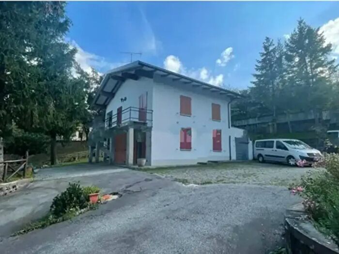 Casa con 6 locali in vendita in Via Madonna dellAcero, Lizzano In Belvedere