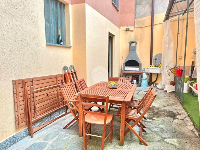 Appartamento trilocale in vendita in VIA SAN MARTINO, Centro, Gassino Torinese